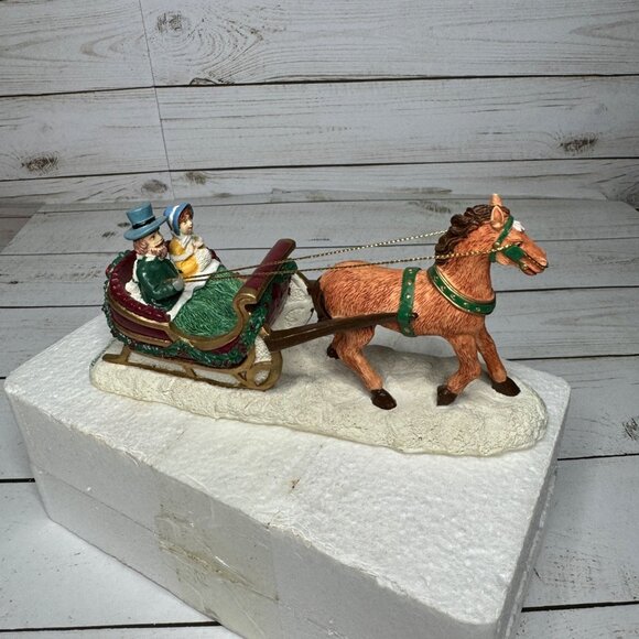House Of Lloyd 1992 One Horse Open Sleigh Couple Christmas Around The World - Picture 4 of 10